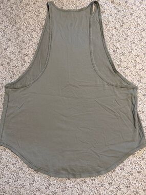 Lululemon workout tank